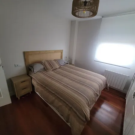 Piscina Y Garaje En Valdenoja Apartment Santander