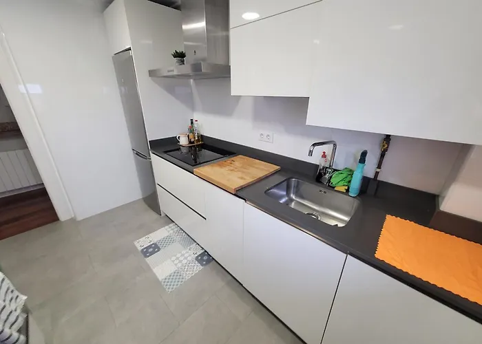 Piscina Y Garaje En Valdenoja Apartment