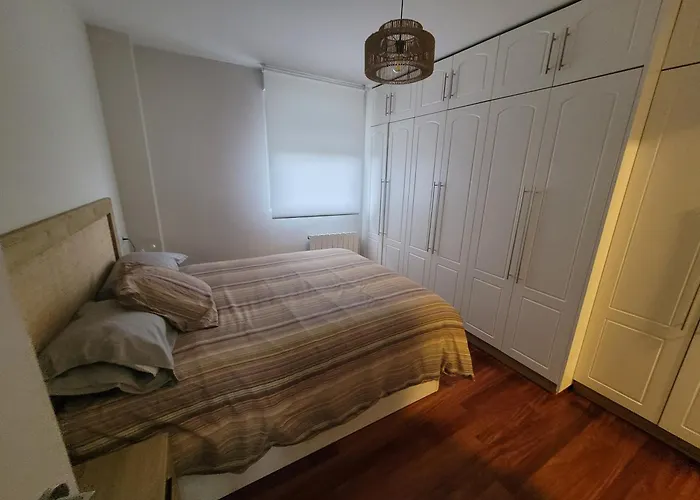 Apartamento Piscina Y Garaje En Valdenoja Santander